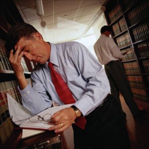 Contratos y abogados